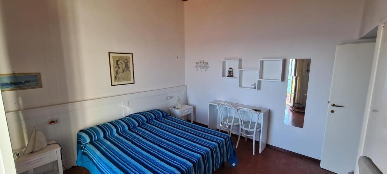 Villa Le Sprizze A Bordo Del Mare - Goelba Marciana Marina Kültér fotó