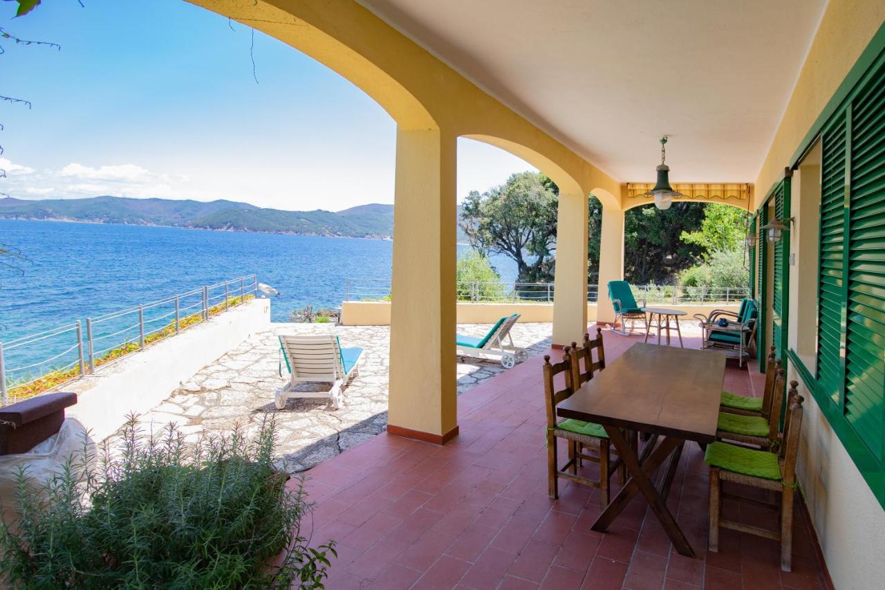 Villa Le Sprizze A Bordo Del Mare - Goelba Marciana Marina Kültér fotó
