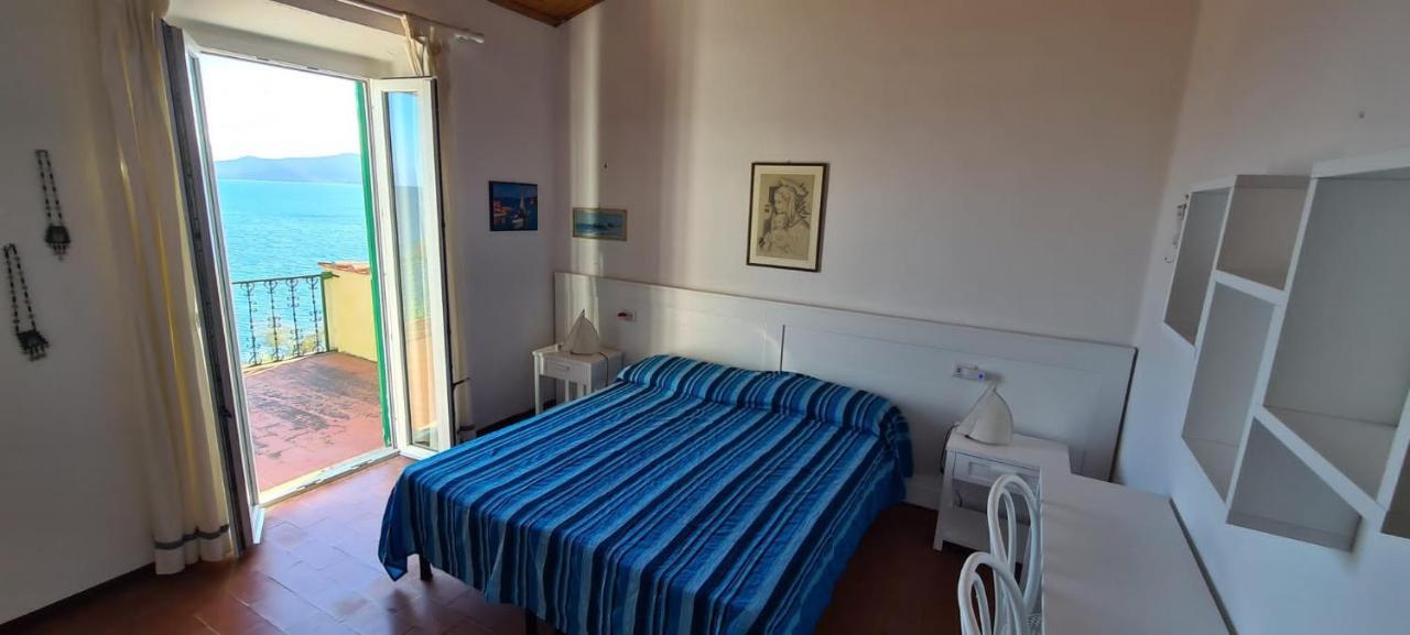 Villa Le Sprizze A Bordo Del Mare - Goelba Marciana Marina Kültér fotó