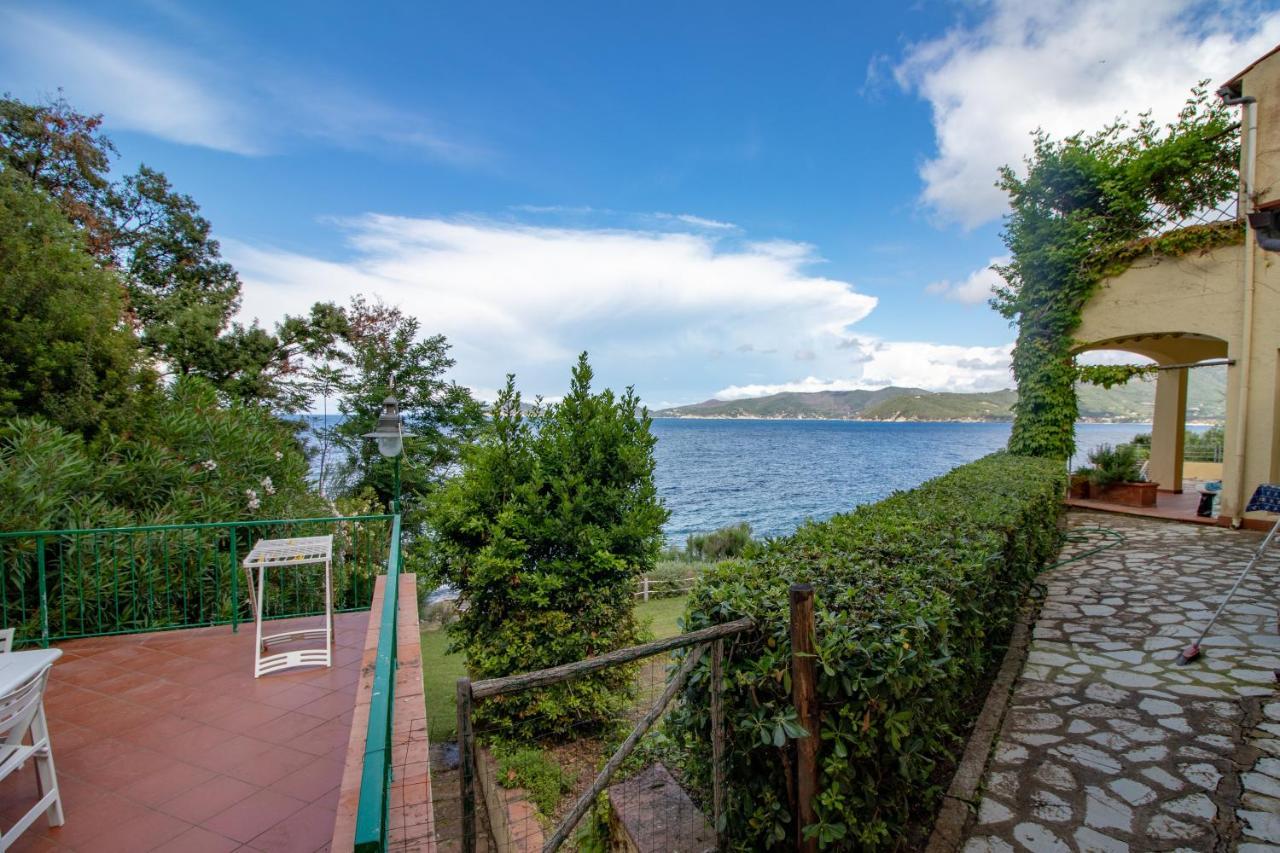 Villa Le Sprizze A Bordo Del Mare - Goelba Marciana Marina Kültér fotó