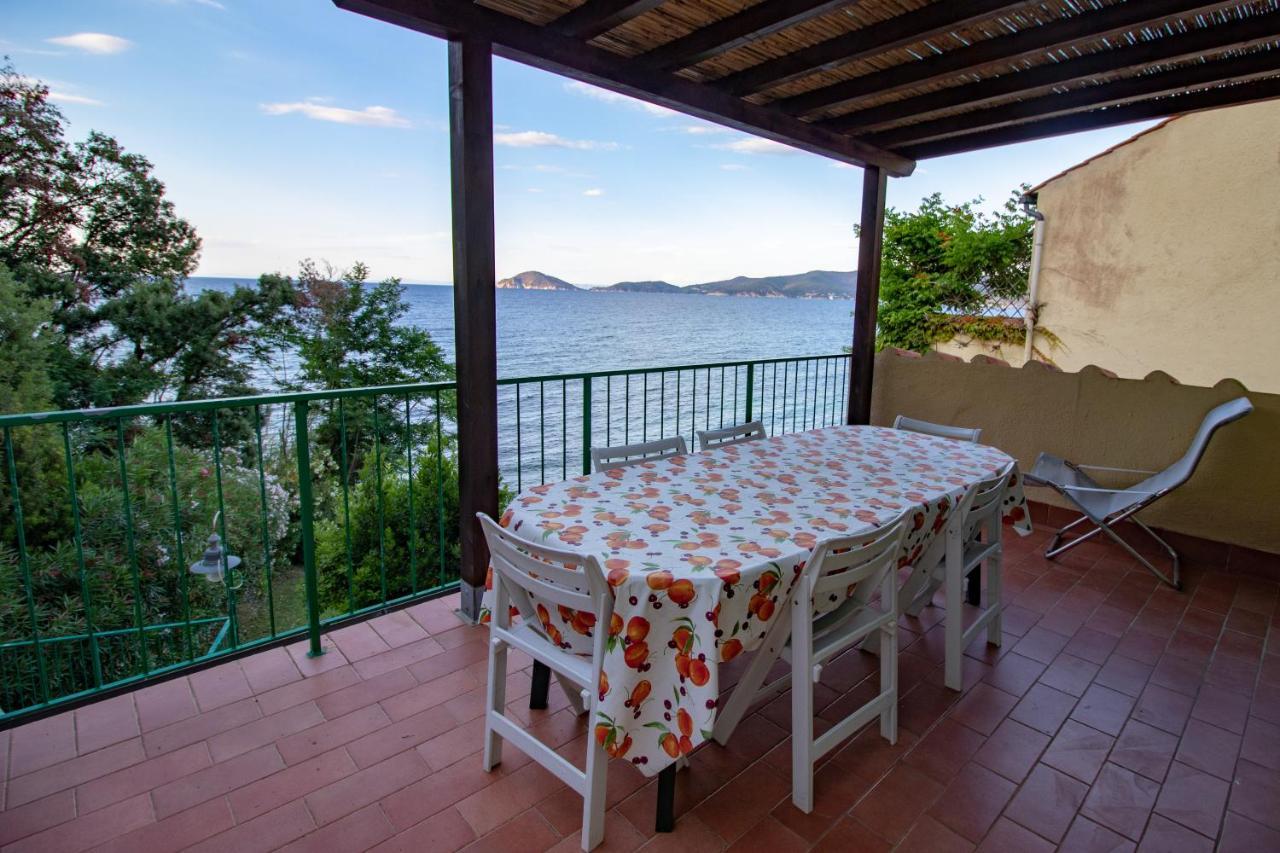 Villa Le Sprizze A Bordo Del Mare - Goelba Marciana Marina Kültér fotó